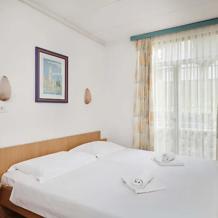 Apartment Astra Plava Laguna